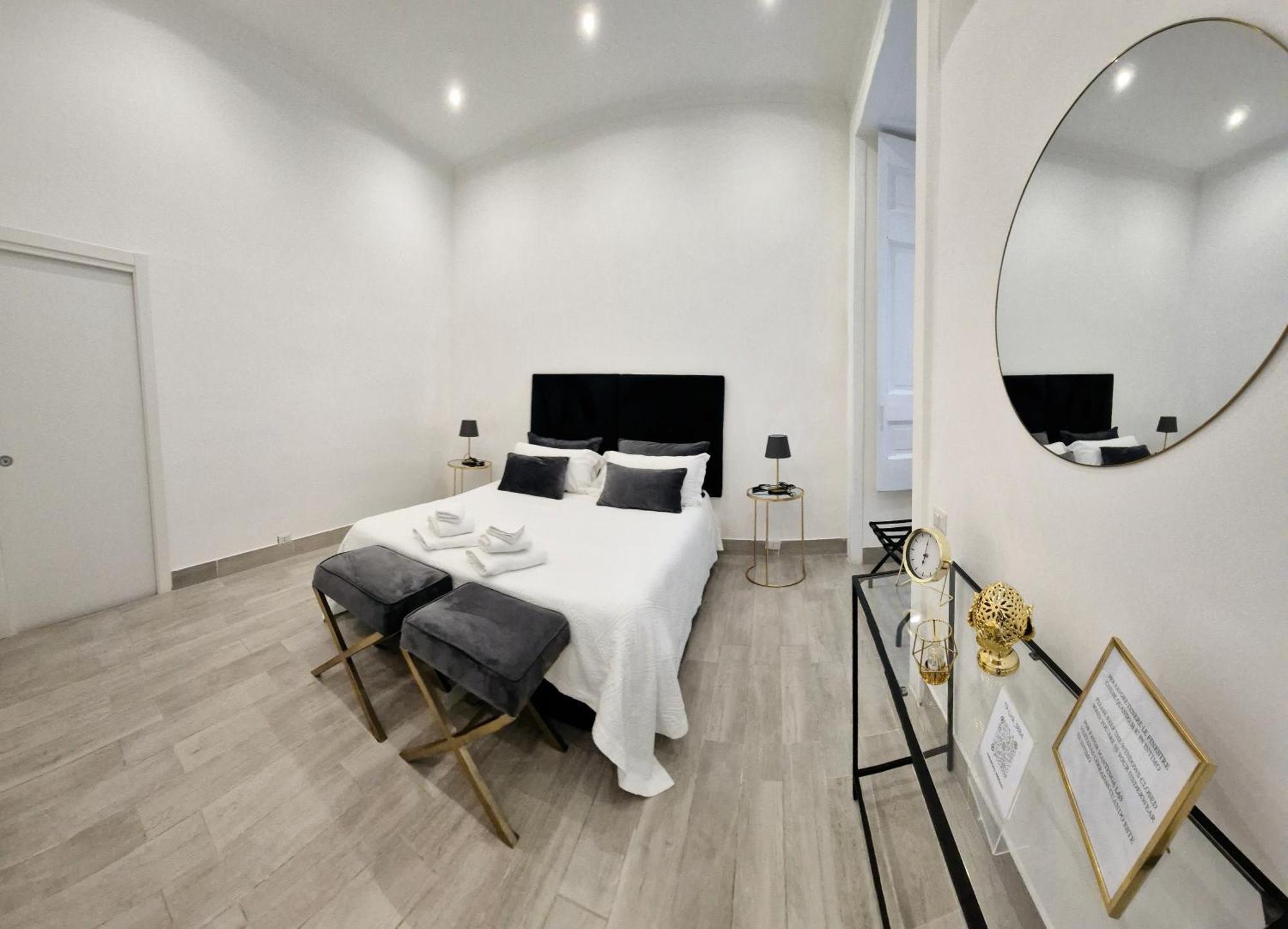 Maison Marinella Boutique Room Naples Extérieur photo